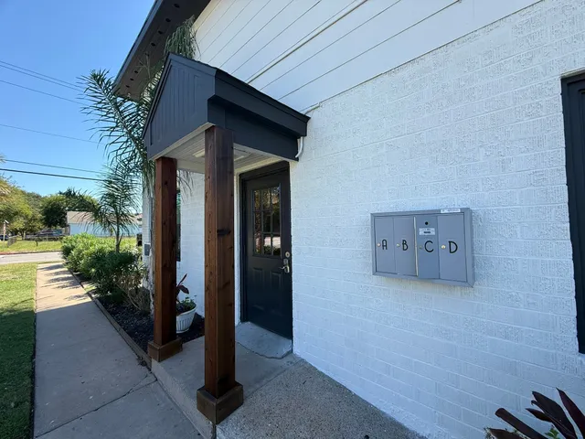 $1,000,000 | 5103 Avenue O, Galveston, TX 77551