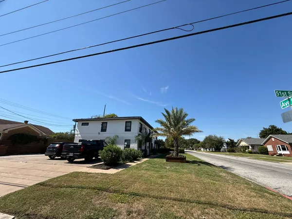 $1,000,000 | 5103 Avenue O, Galveston, TX 77551