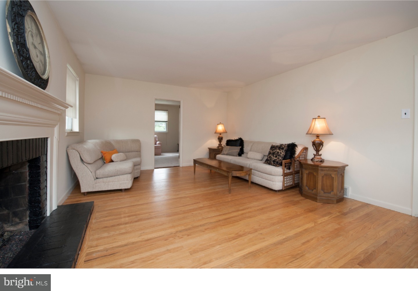 683 Media Line Road Broomall, PA 19008 - Photo 4 of 25