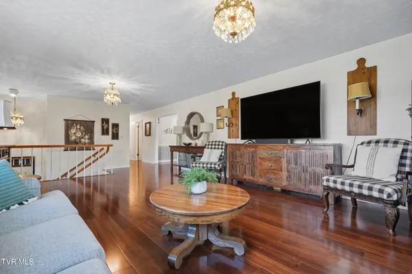 $399,999 | 6140 Hodges Street, Wise, VA 24293