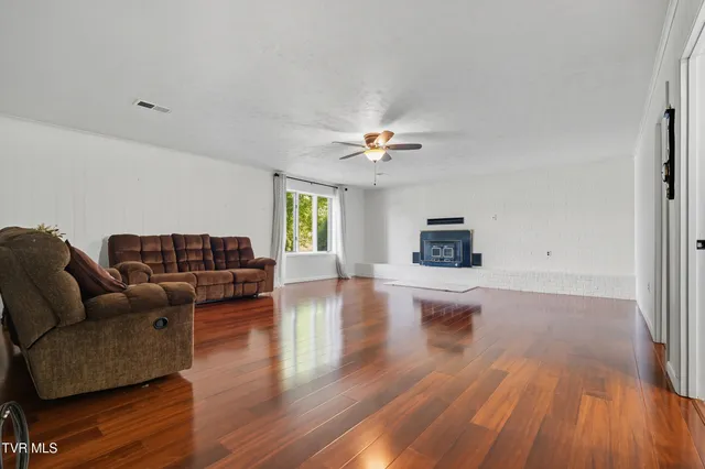 $409,999 | 6140 Hodges Street, Wise, VA 24293