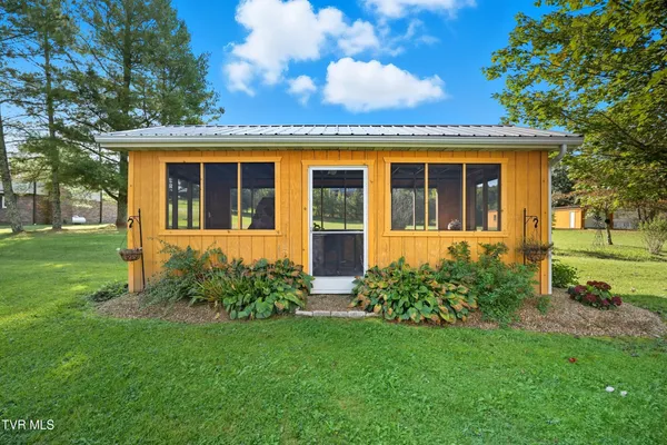 $399,999 | 6140 Hodges Street, Wise, VA 24293