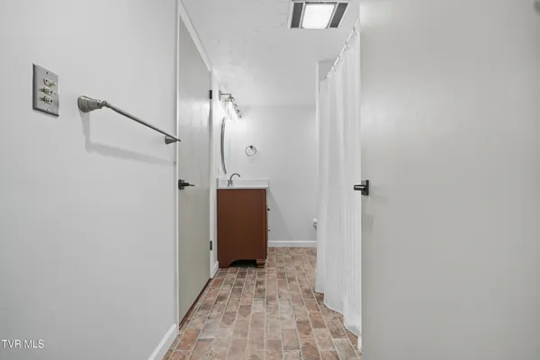 $399,999 | 6140 Hodges Street, Wise, VA 24293