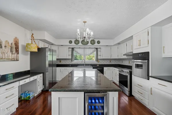 $399,999 | 6140 Hodges Street, Wise, VA 24293