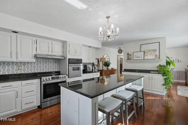 $399,999 | 6140 Hodges Street, Wise, VA 24293