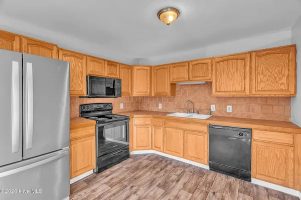 $209,000 | 107 Knight Place, Jacksonville, NC 28546