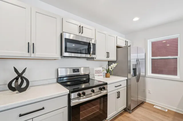 $288,000 | 224 Fairway Drive, Sheboygan Falls, WI 53085