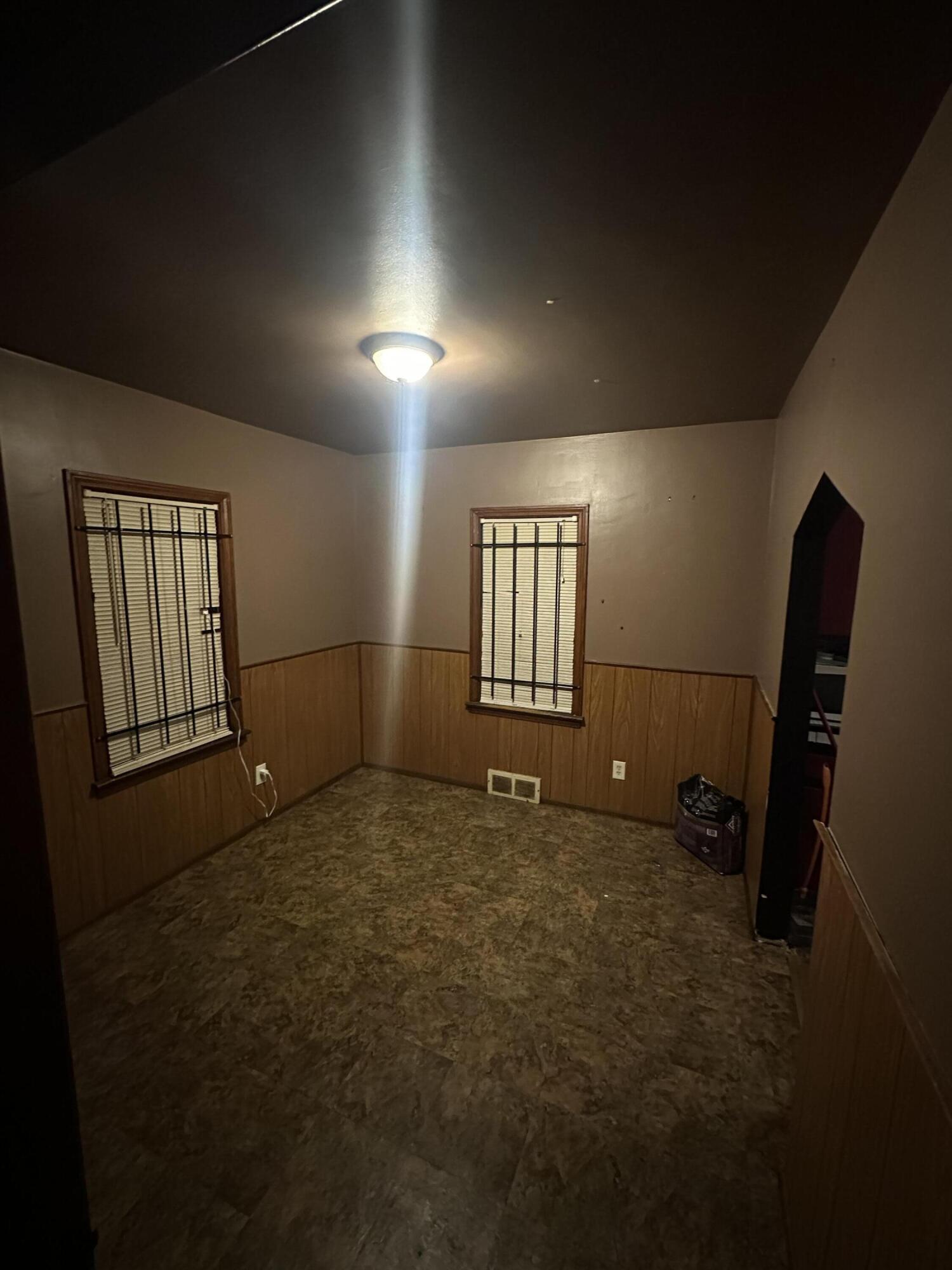 14151 Bringard Drive Detroit, MI 48205 - Photo 5 of 10 IMG_4499