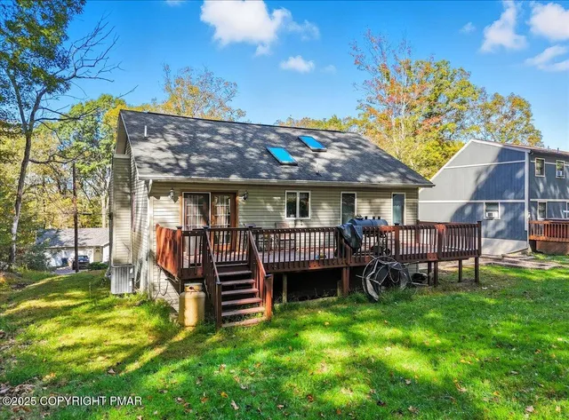 $246,900 | 165 Grouse Ridge Lane, Drums, PA 18222