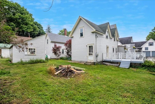$550,000 | 23 Pleasant Street, Hillsborough, NH 03244