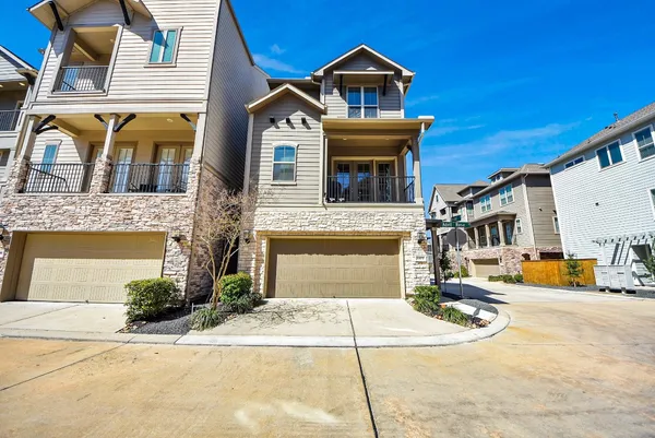 a house view with a outdoor space