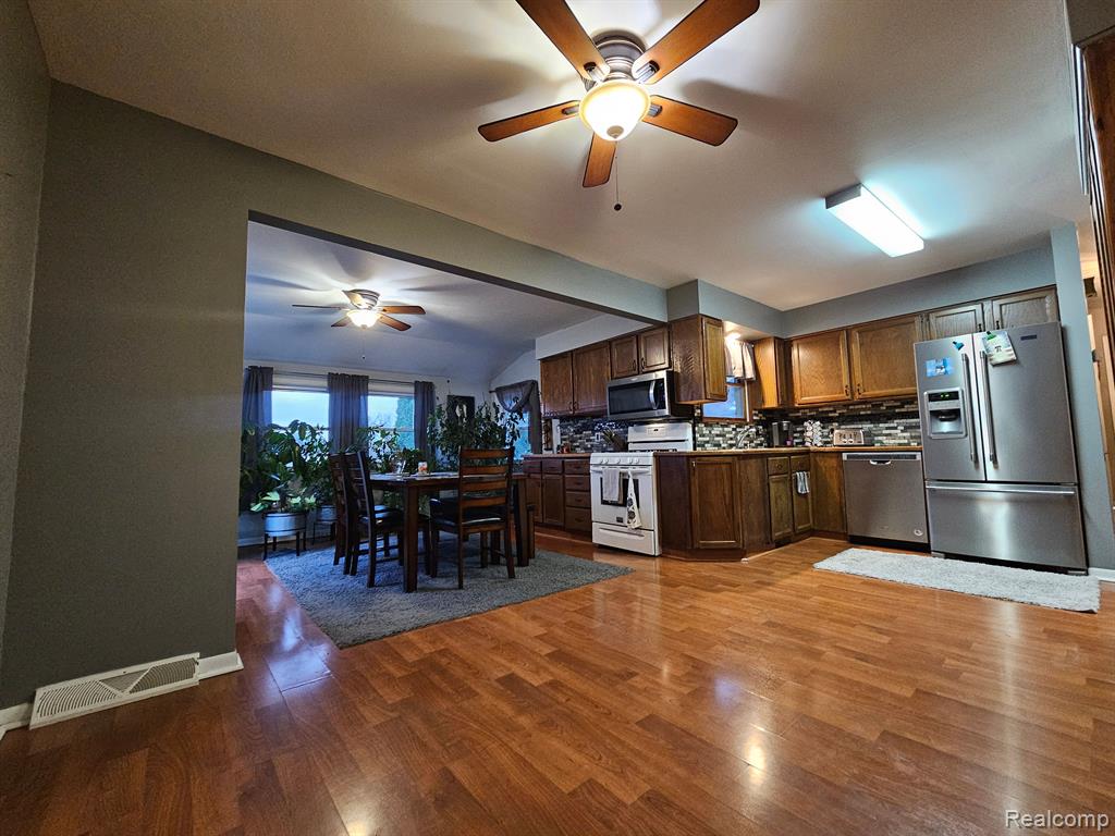 3544 West Burnsline Road Brown City, MI 48416 - Photo 11 of 36