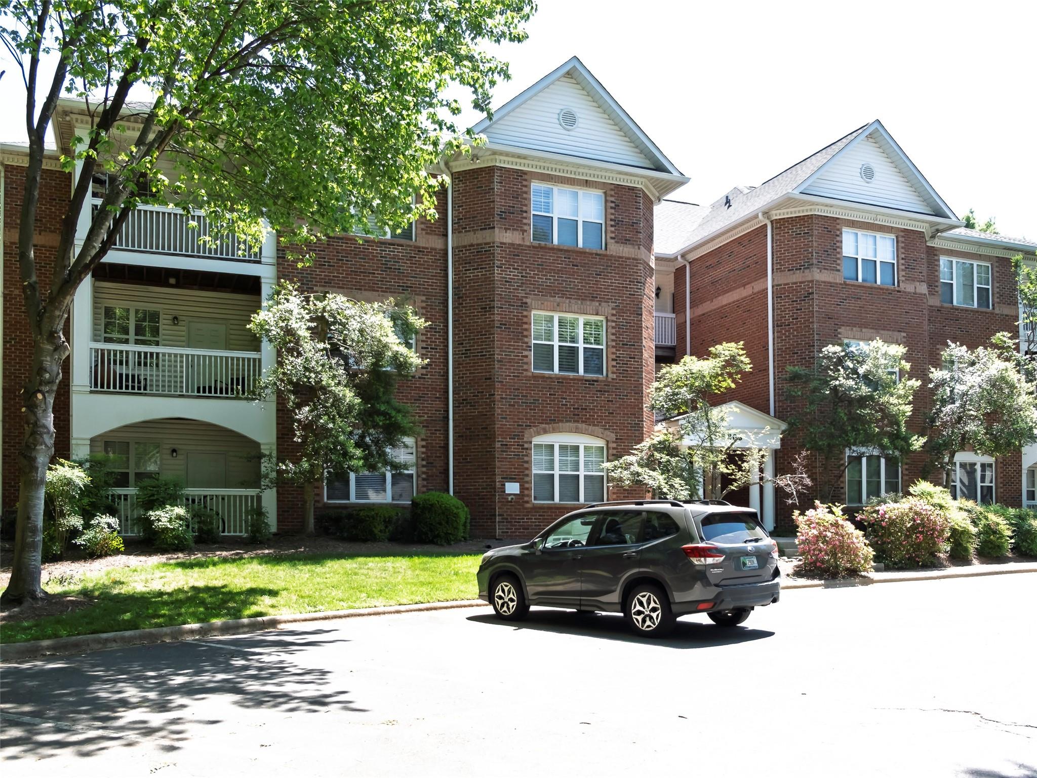 5609 Fairview Road, Unit 3 Charlotte, NC 28209 - Photo 1 of 31