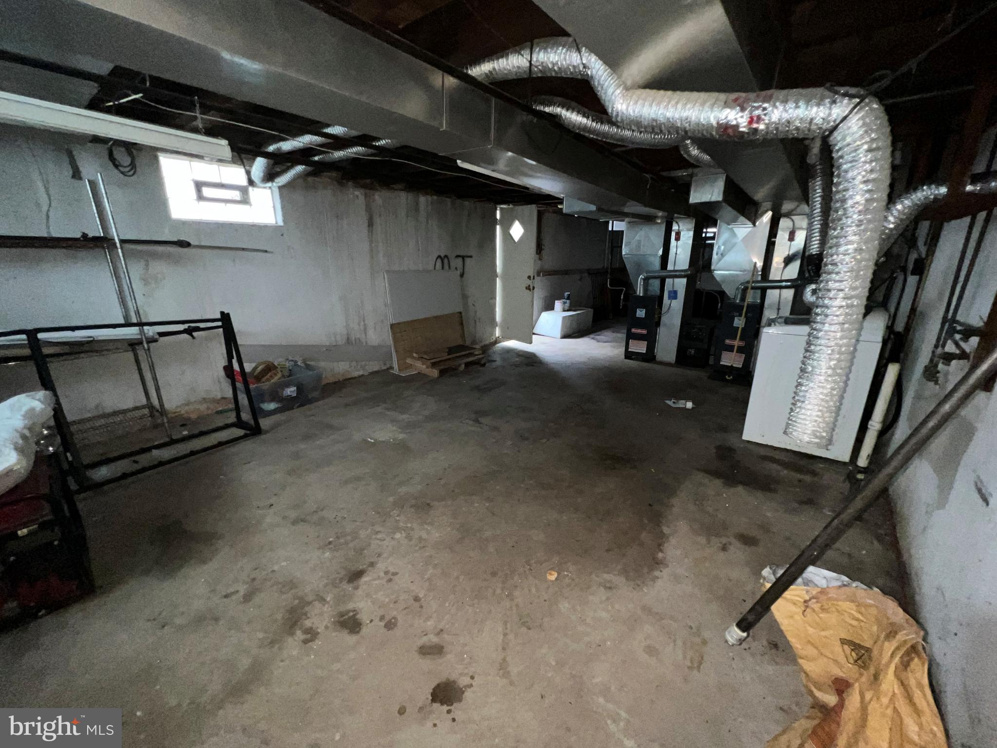 7235 Dungan Road Philadelphia, PA 19111 - Photo 16 of 26