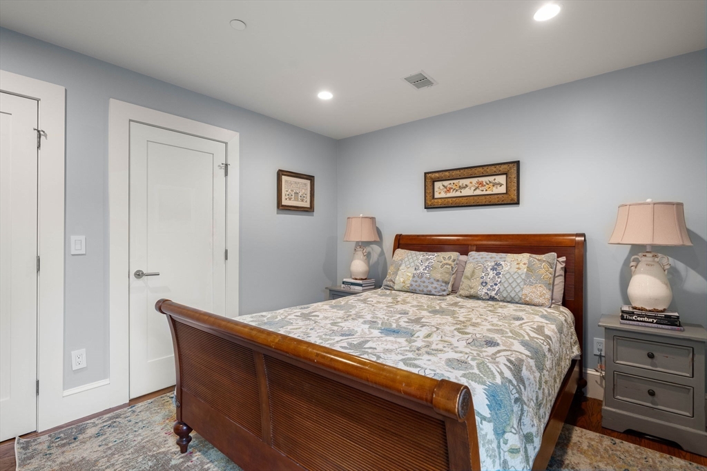435 East 3rd Street, Unit 2 Boston, MA 02127 - Photo 21 of 26