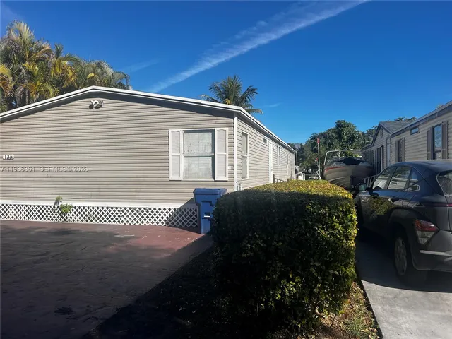 $1,750 | 19800 Southwest 180th Street, Unit 135, Miami, FL 33187