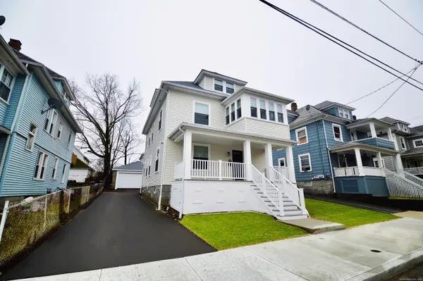 $2,900 | 21 Nichols Street, Ansonia, CT 06401