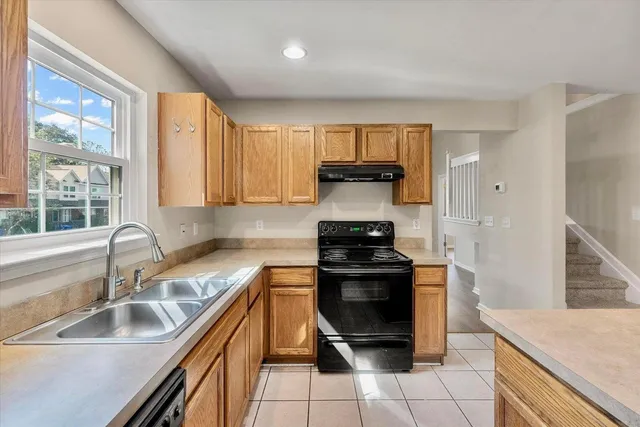 $1,860 | 7900 Shadow Oak Drive, North Charleston, SC 29406