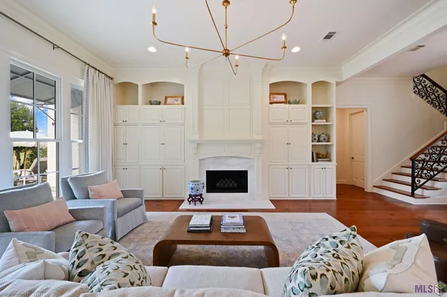 $1,224,900 | 18663 Santa Maria Drive, St. George, LA 70809