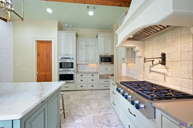 $1,224,900 | 18663 Santa Maria Drive, St. George, LA 70809