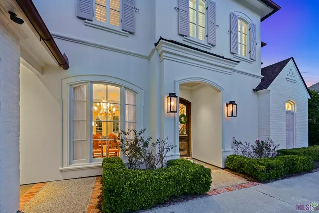 $1,224,900 | 18663 Santa Maria Drive, St. George, LA 70809