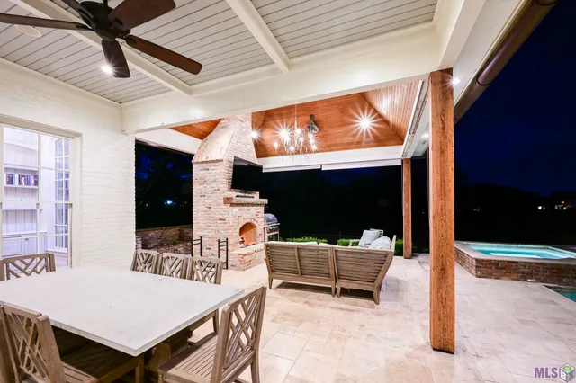 $1,224,900 | 18663 Santa Maria Drive, St. George, LA 70809