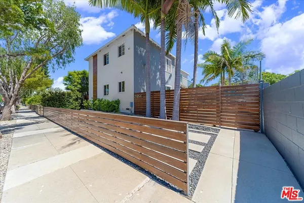 $2,700 | 2954 Exposition Boulevard, Unit 3, Santa Monica, CA 90404
