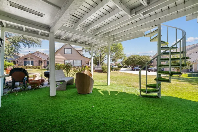 $324,500 | 2006 Lakewood Court, Willis, TX 77318