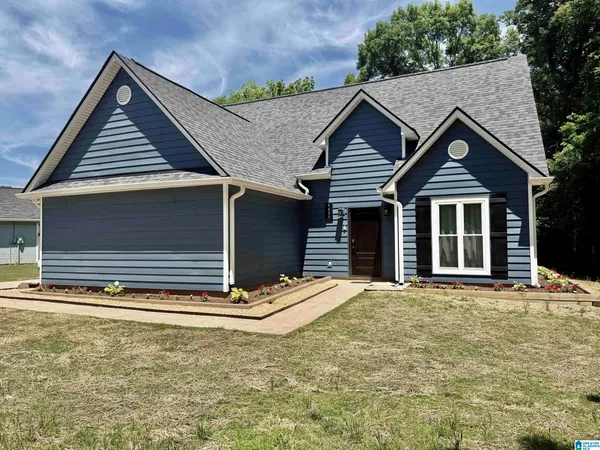 $299,900 | 1521 Oliver Road, Leeds, AL 35094