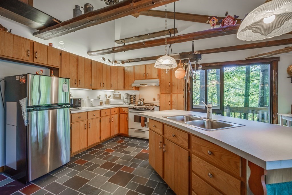 34 Upper River Road South Hadley, MA 01075 - Photo 10 of 42 Gallery Image 10