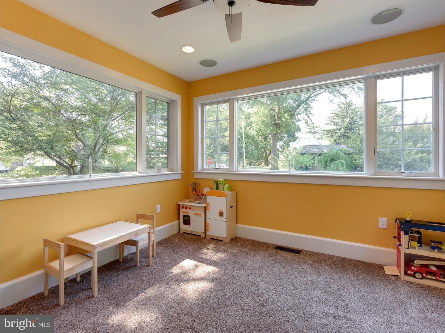 203 Rosedale Drive Pottstown, PA 19464 - Photo 9 of 23 Sun Room