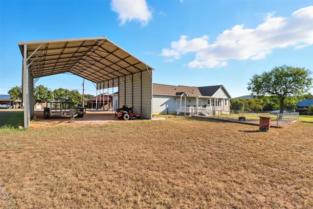 $425,000 | 113 Rio Vista Road, Burnet, TX 78611