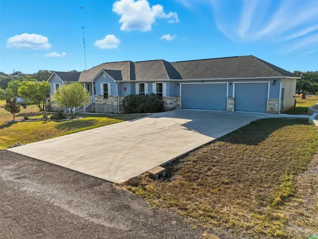 $425,000 | 113 Rio Vista Road, Burnet, TX 78611