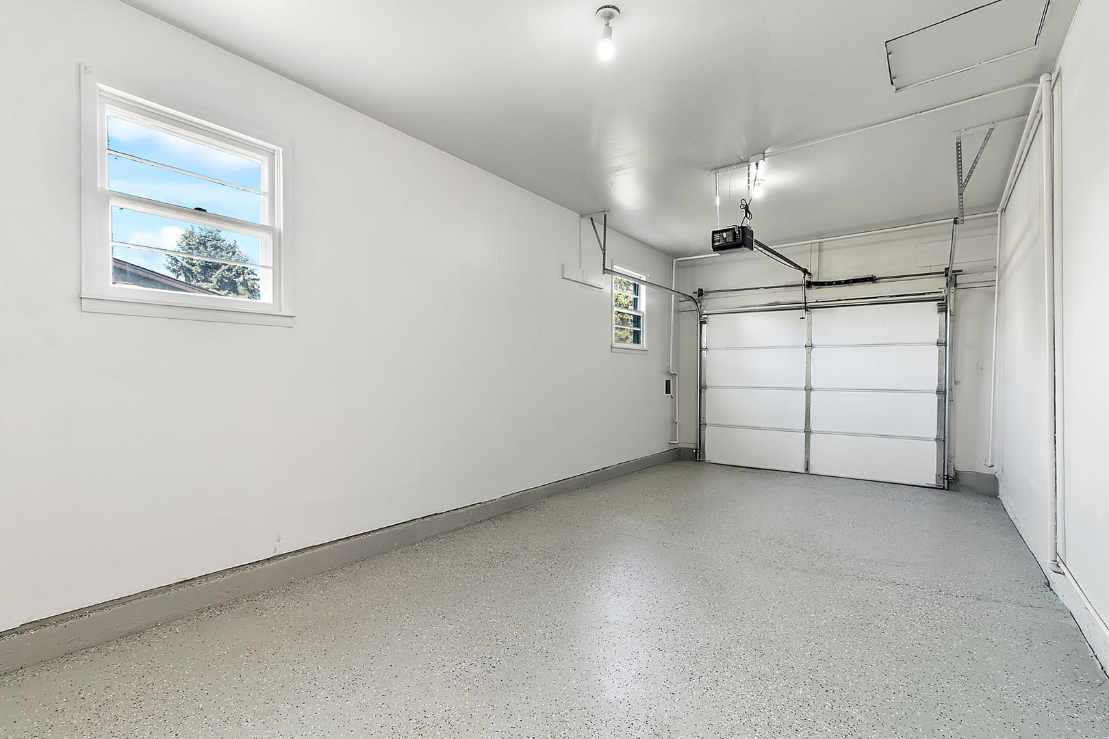 23519 West Renwick Road Plainfield, IL 60586 - Photo 12 of 22 an empty room with storage and racks