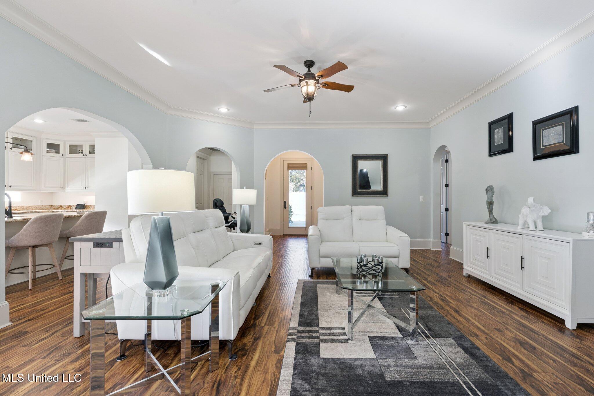 5516 Alakoko Place Diamondhead, MS 39525 - Photo 5 of 19 living/combo