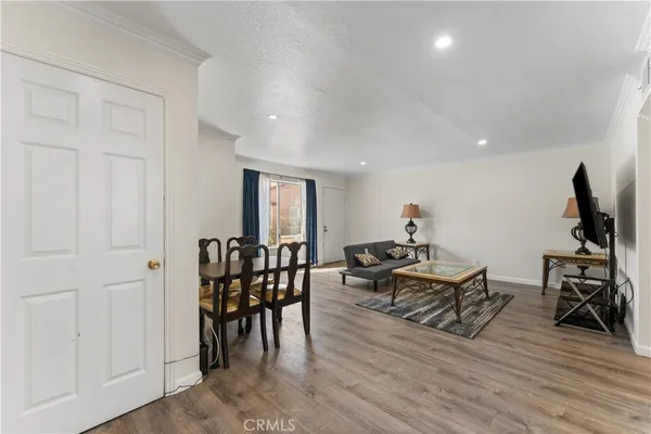 $319,999 | 1750 East Ave Q14, Palmdale, CA 93550