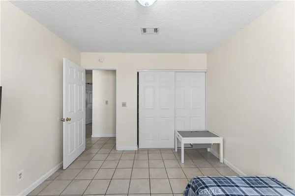 $319,999 | 1750 East Ave Q14, Palmdale, CA 93550