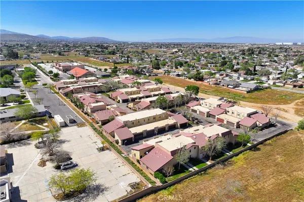 $319,999 | 1750 East Ave Q14, Palmdale, CA 93550