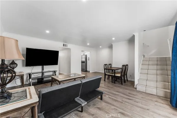 $319,999 | 1750 East Ave Q14, Palmdale, CA 93550