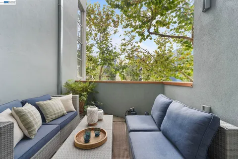 $499,000 | 3960 Adeline Street, Unit 107, Emeryville, CA 94608