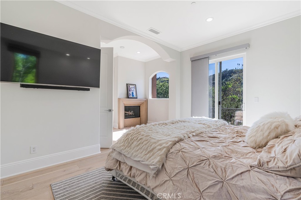 11 Baymare Road Bell Canyon, CA 91307 - Photo 22 of 39 Master Bedroom