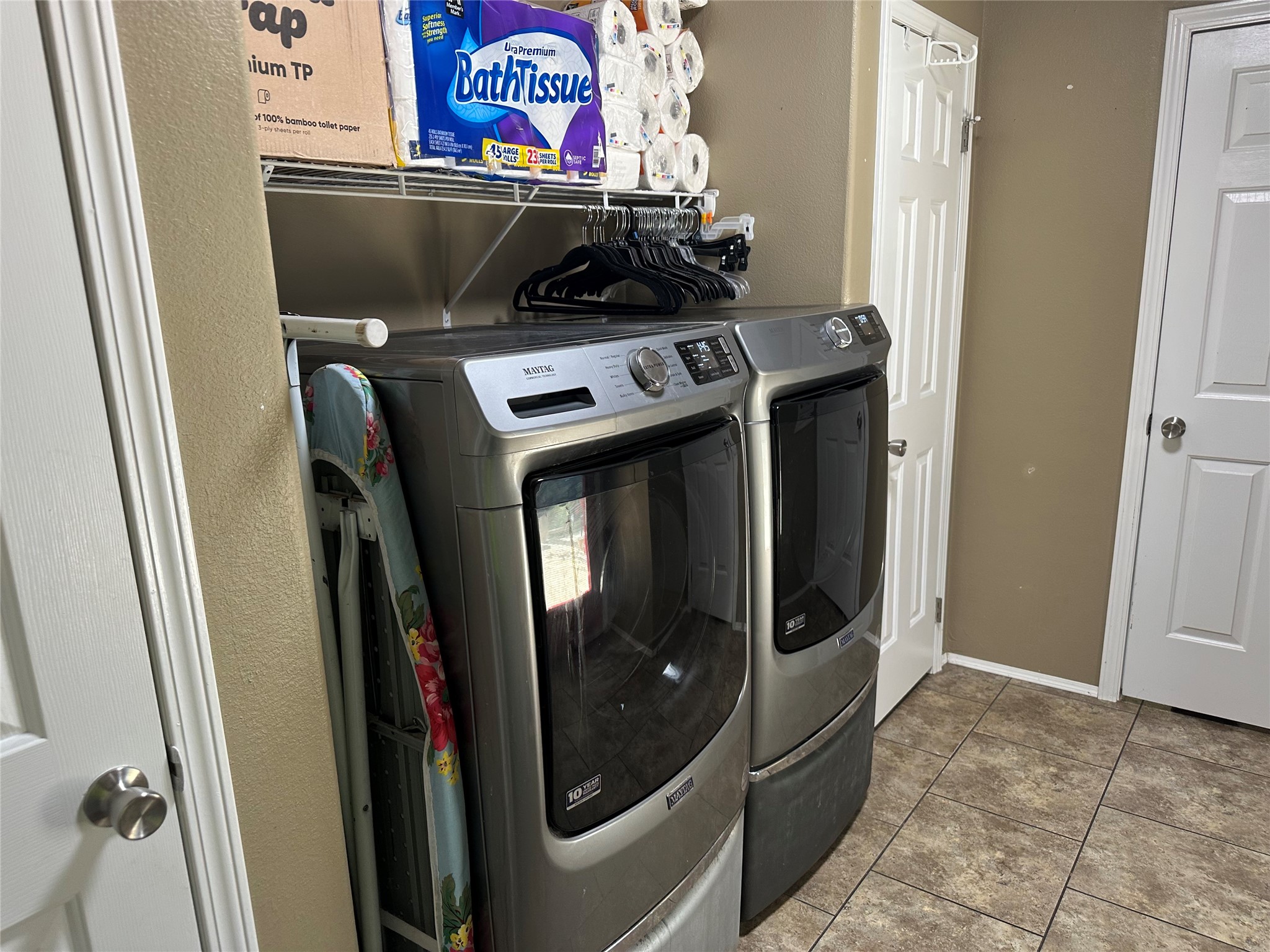 674 County Road 447 Waelder, TX 78959 - Photo 21 of 50 Washer/Dryer Convey Large Landry room & Storage