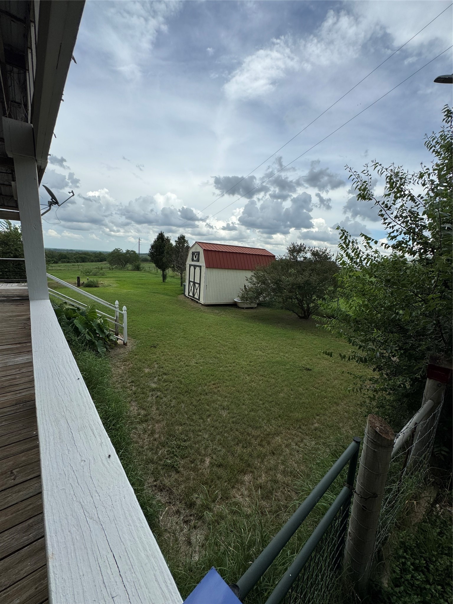 674 County Road 447 Waelder, TX 78959 - Photo 24 of 50 Side of home