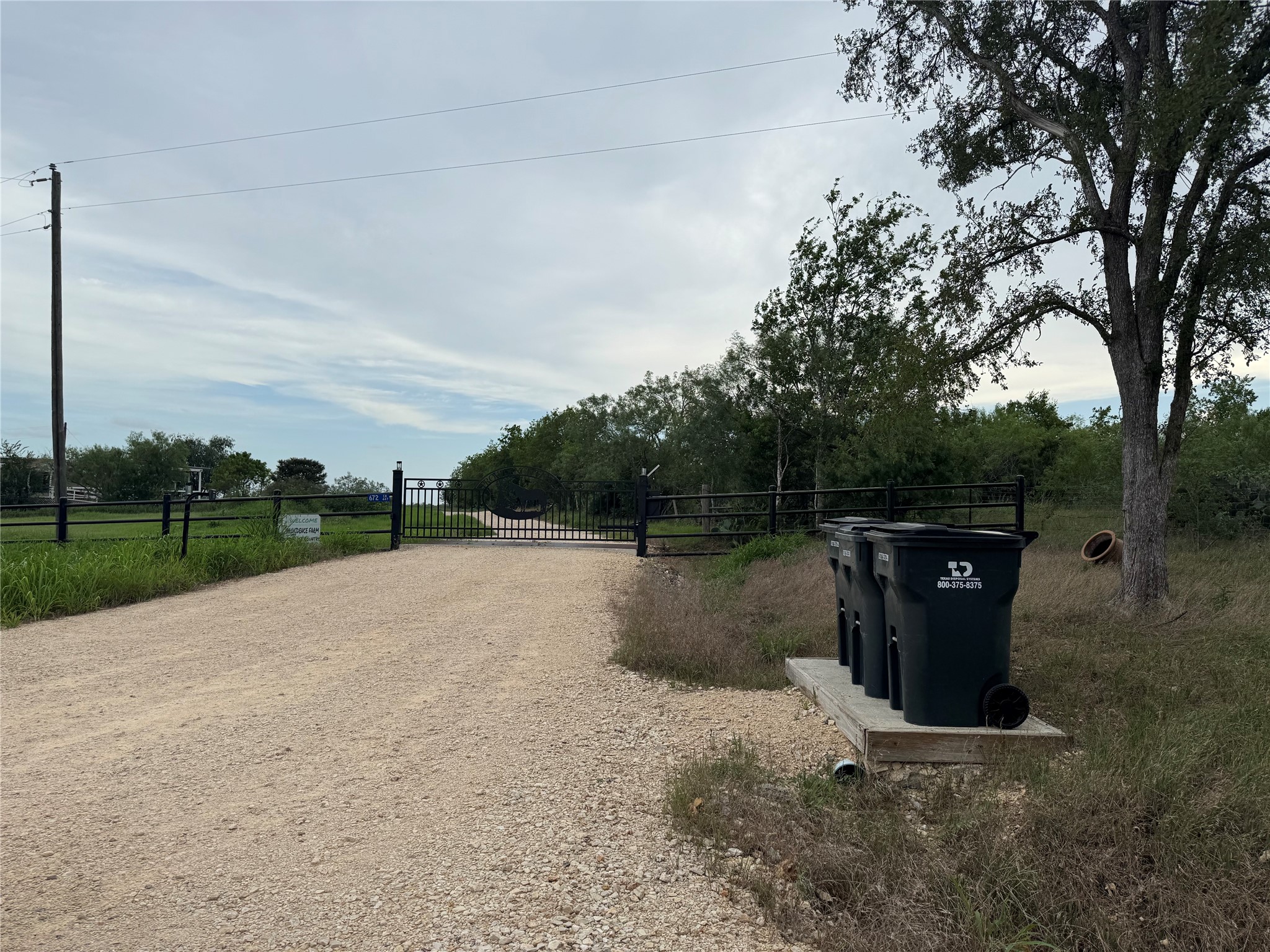 674 County Road 447 Waelder, TX 78959 - Photo 44 of 50