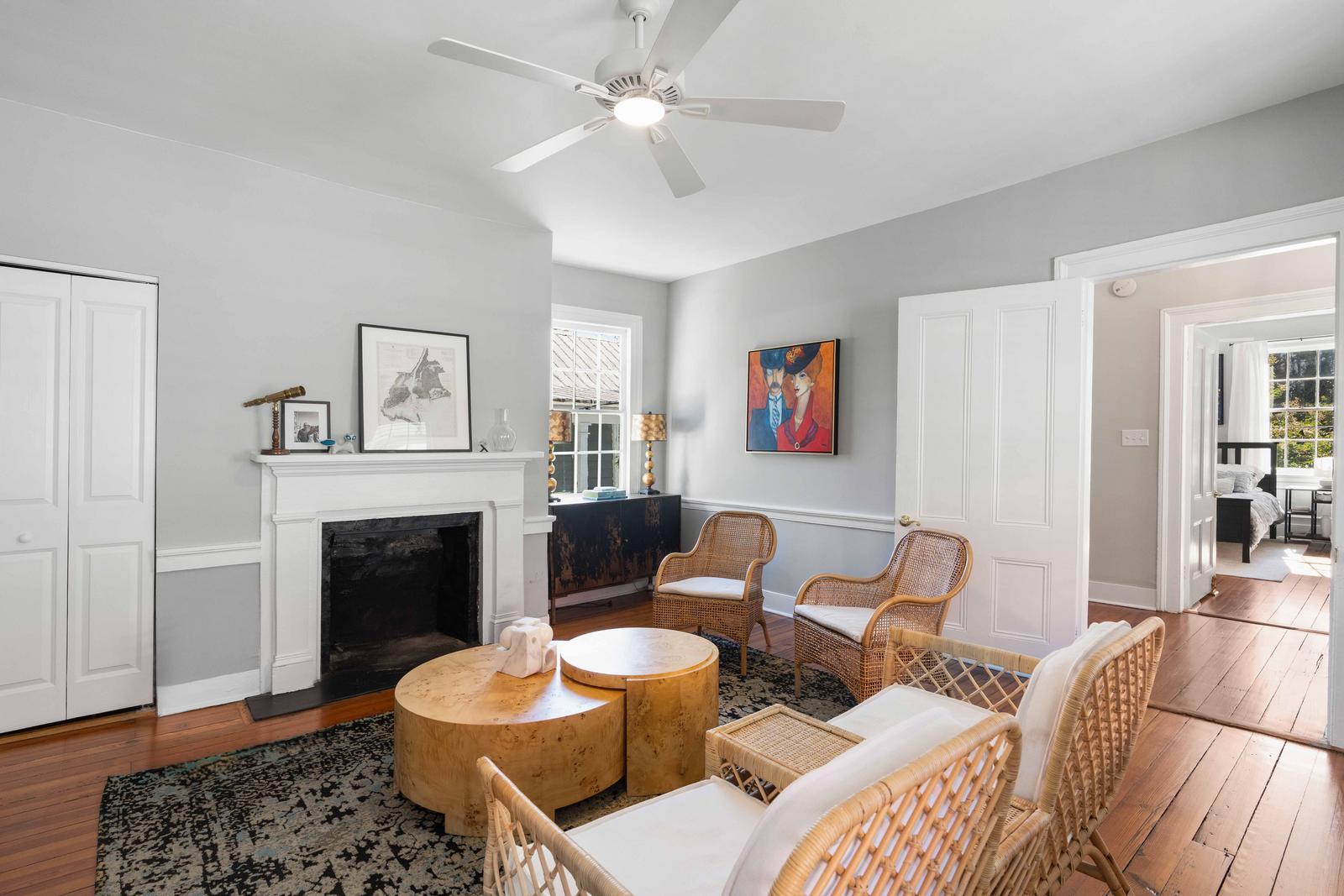 100 Queen Street Charleston, SC 29401 - Photo 39 of 58 Sitting Room/Guest Room
