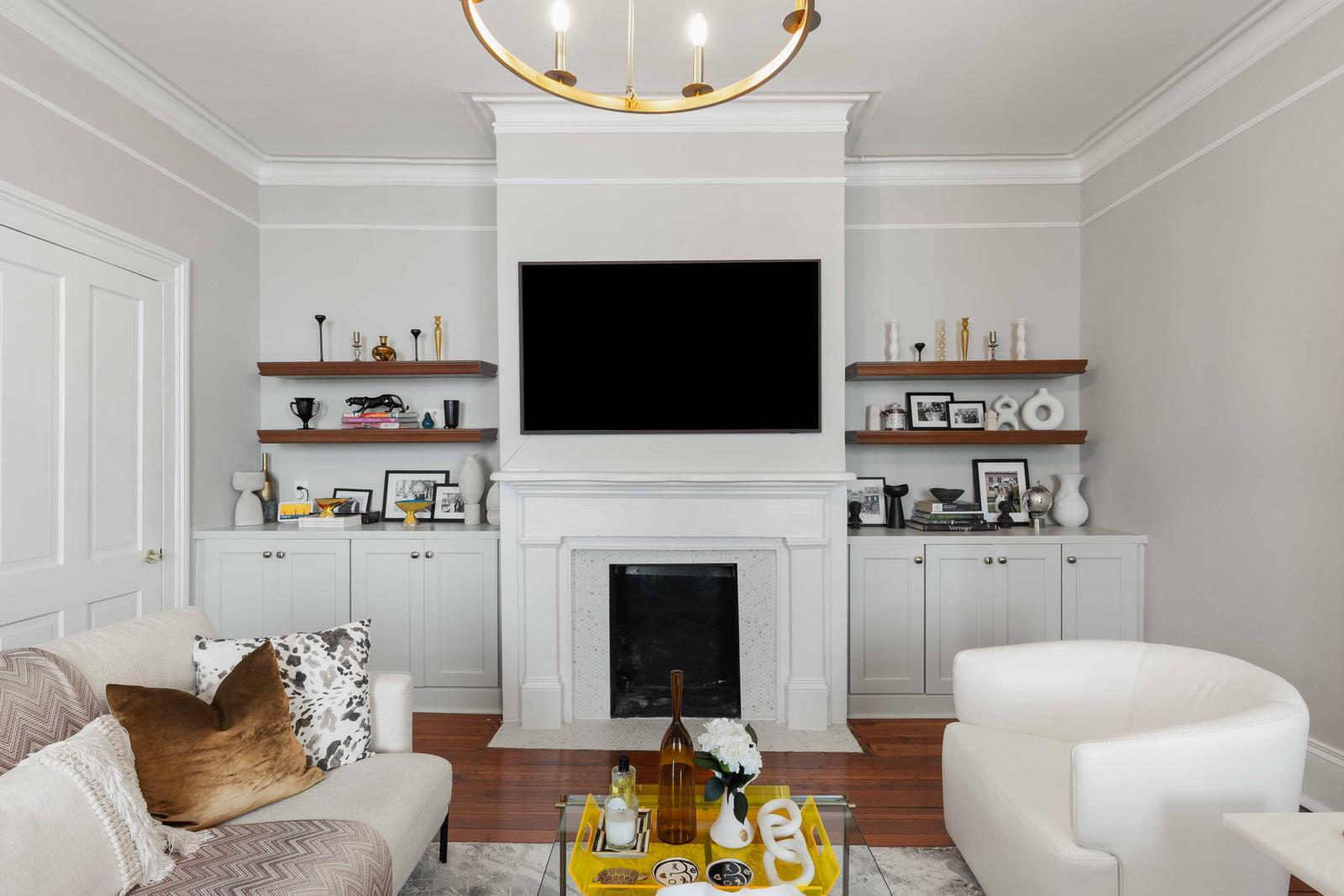 100 Queen Street Charleston, SC 29401 - Photo 8 of 58 Living Room