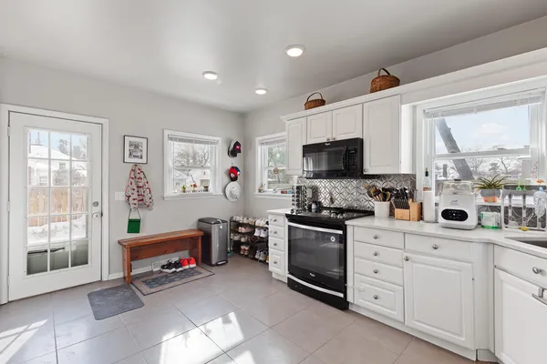 $225,000 | 204 South Wisner Street, Jackson, MI 49203