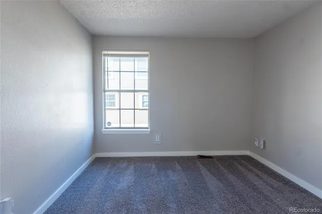 $2,500 | 2092 South Helena Street, Unit F, Aurora, CO 80013