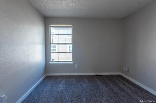 $2,500 | 2092 South Helena Street, Unit F, Aurora, CO 80013