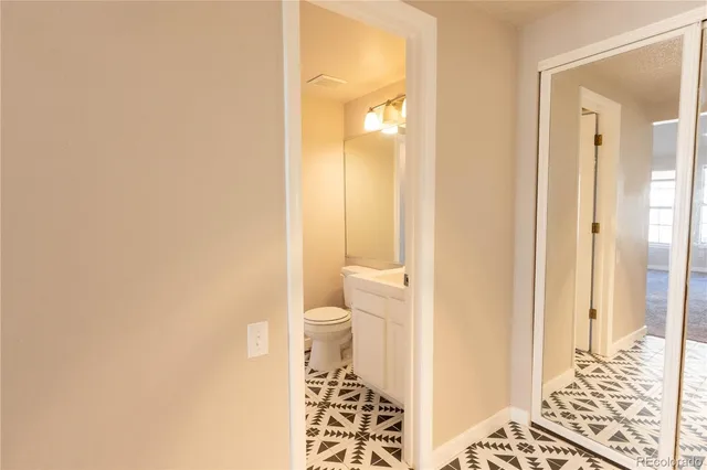 $2,500 | 2092 South Helena Street, Unit F, Aurora, CO 80013